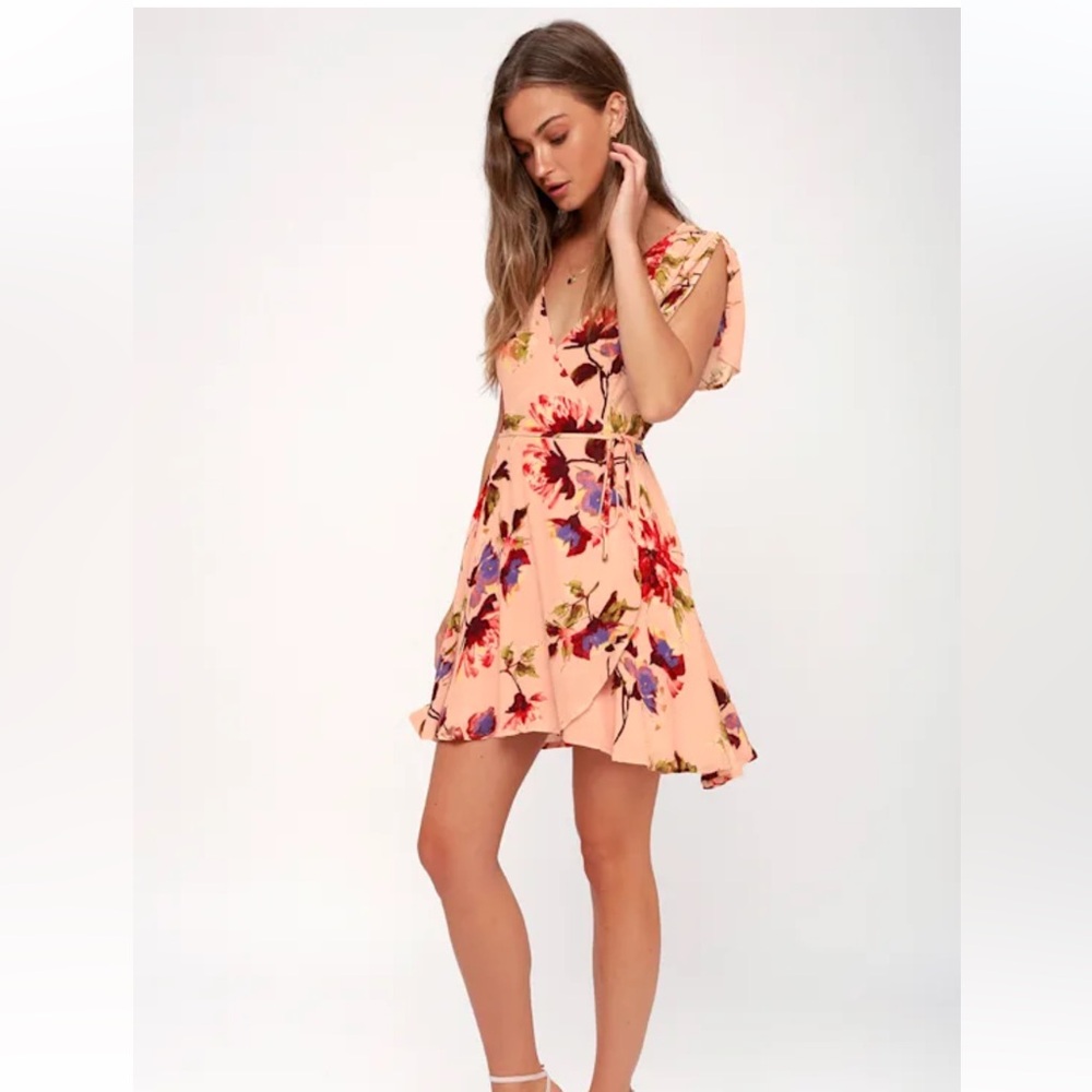 NWT Lulus Floral Wrap Dress